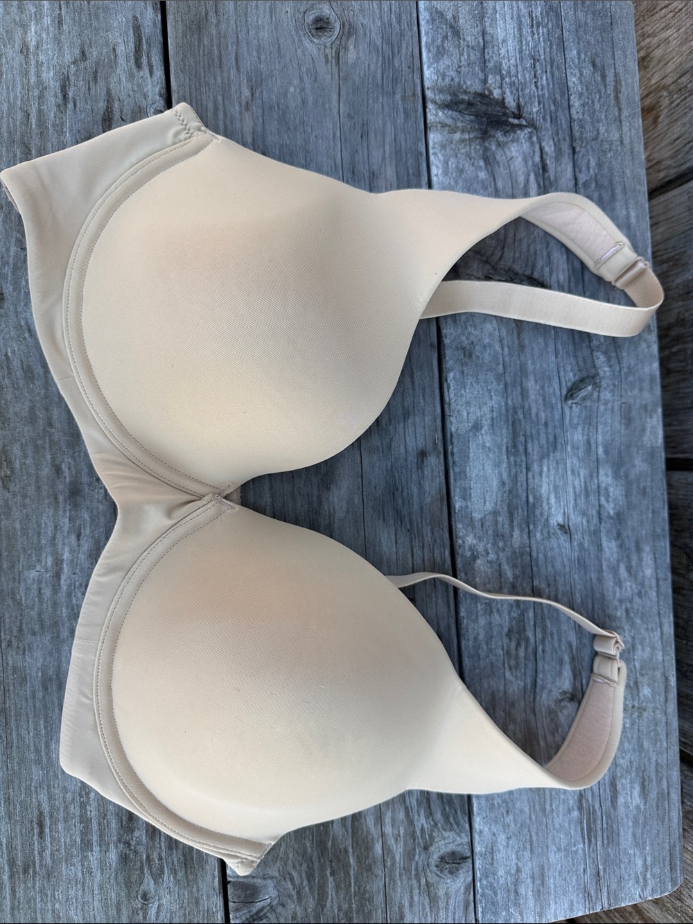 Catherines Beige Smooth T-Shirt Bra Plunge V Casual Everyday Wear 42B Underwire - Picture 10 of 10